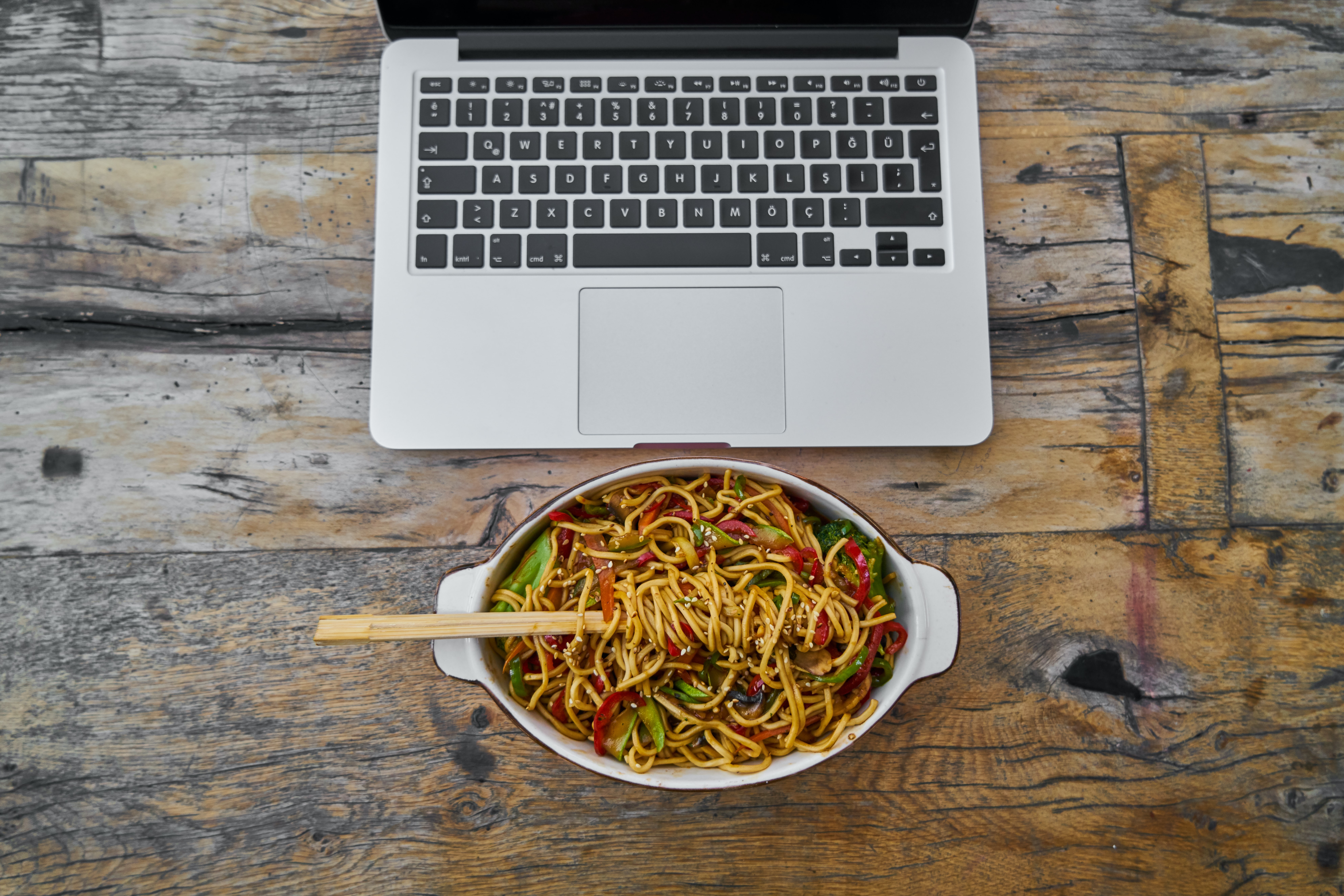 Why eating at your desk is a recipe for disaster and what you can do about it